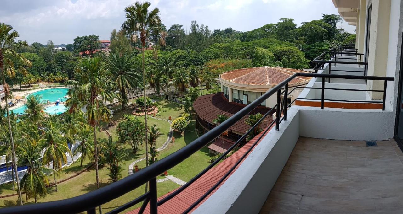 Klana Resort Seremban Exteriör bild